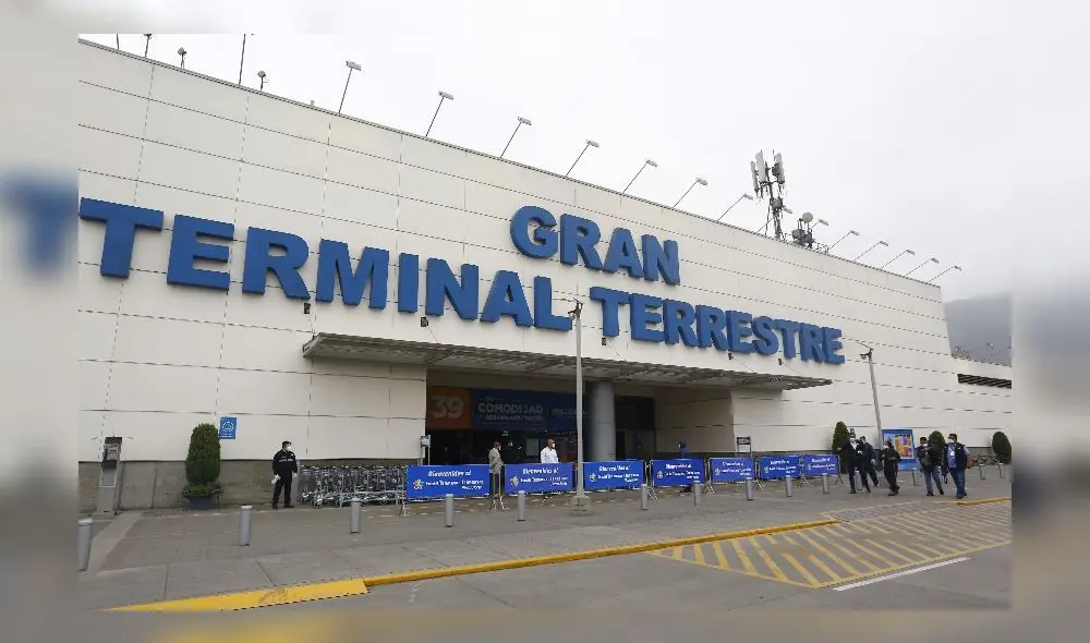 Permitirán ingreso de pasajeros siempre que usen protectores faciales y mascarillas. Créditos: Carlos Contreras / La República.