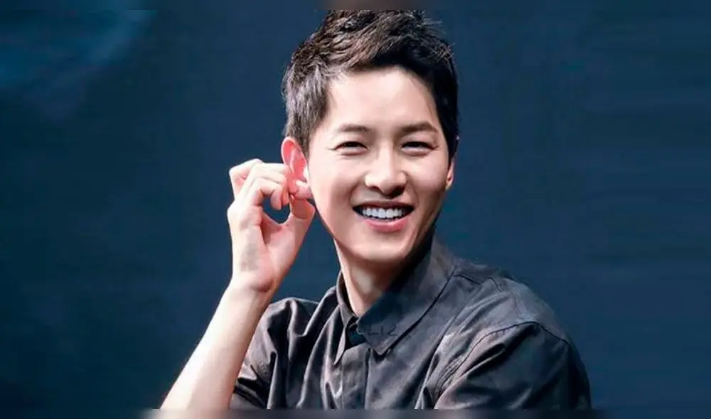 Song Joong-ki, es un actor y presentador de televisión surcoreano. Su fama aumentó tras protagonizar el kdrama "Descendientes del Sol" junto a la actriz Song Hye Kyo.