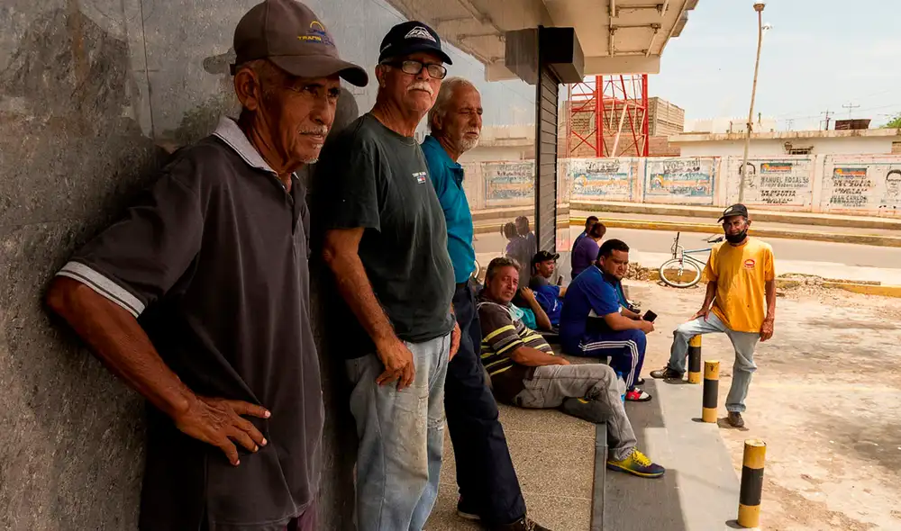 La escases de gasolina se ha agudizado en Venezuela en los últimos meses. Foto: EFE La escases de gasolina se ha agudizado en Venezuela en los últimos meses. Foto: EFE