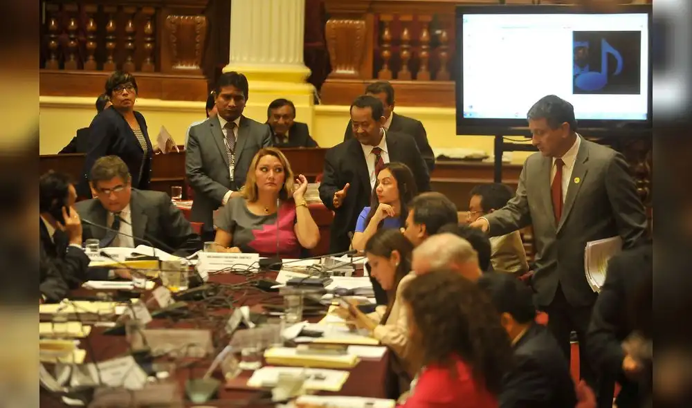 Proceso constitucional contra Kenji sigue su curso