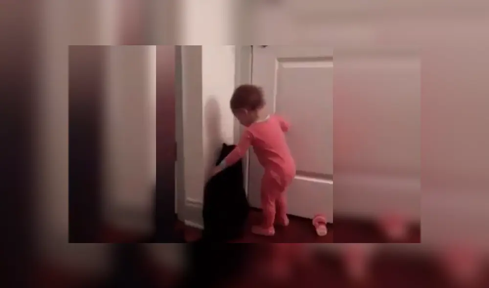 En YouTube, una mujer colocó un aparato de seguridad para vigilar a su pequeña y se llevó tremenda sorpresa.