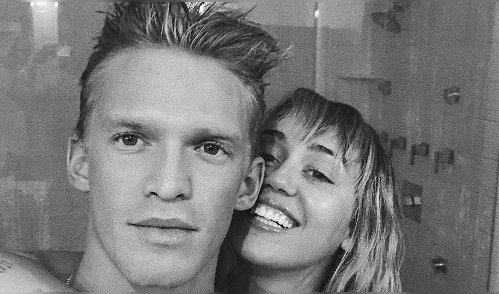 Miley Cyrus y Cody Simpson se encuentran en un aparente romance Miley Cyrus y Cody Simpson se encuentran en un aparente romance