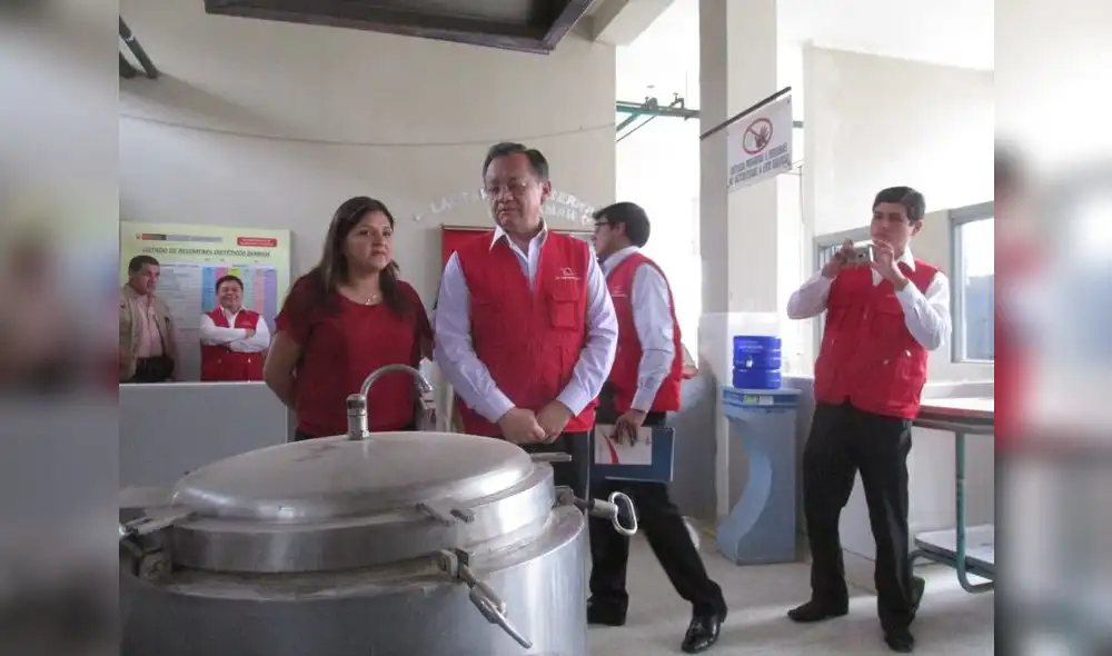 Fiscalía decidió investigar al contralor Edgar Alarcón Fiscalía decidió investigar al contralor Edgar Alarcón