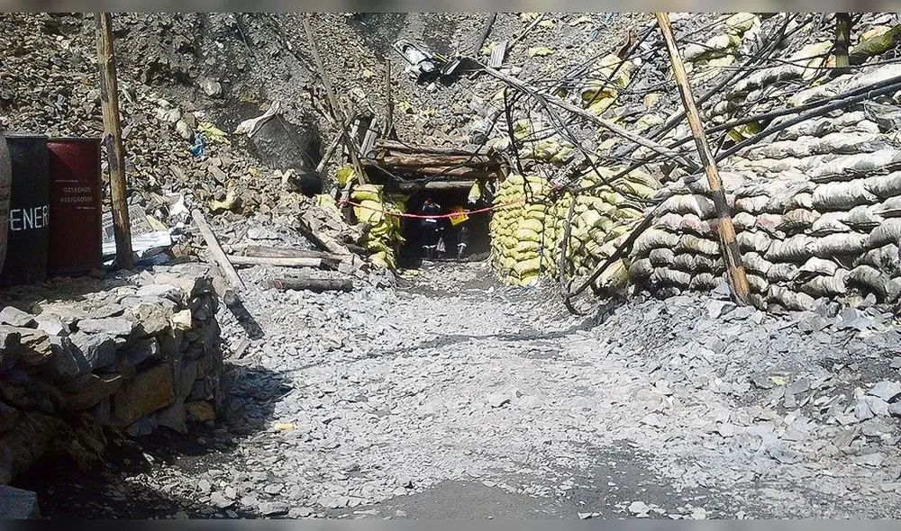 Delincuentes asaltan socavón minero de La Rinconada en Puno 