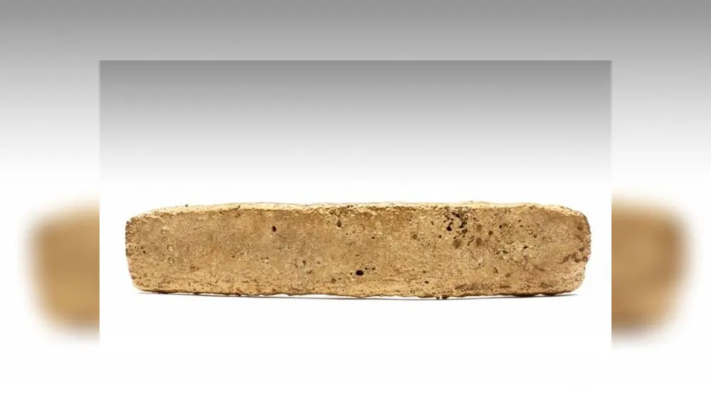 La barra de oro fue hallada en 1981 por un trabajador en la Ciudad de México. Foto: AFP/INAH