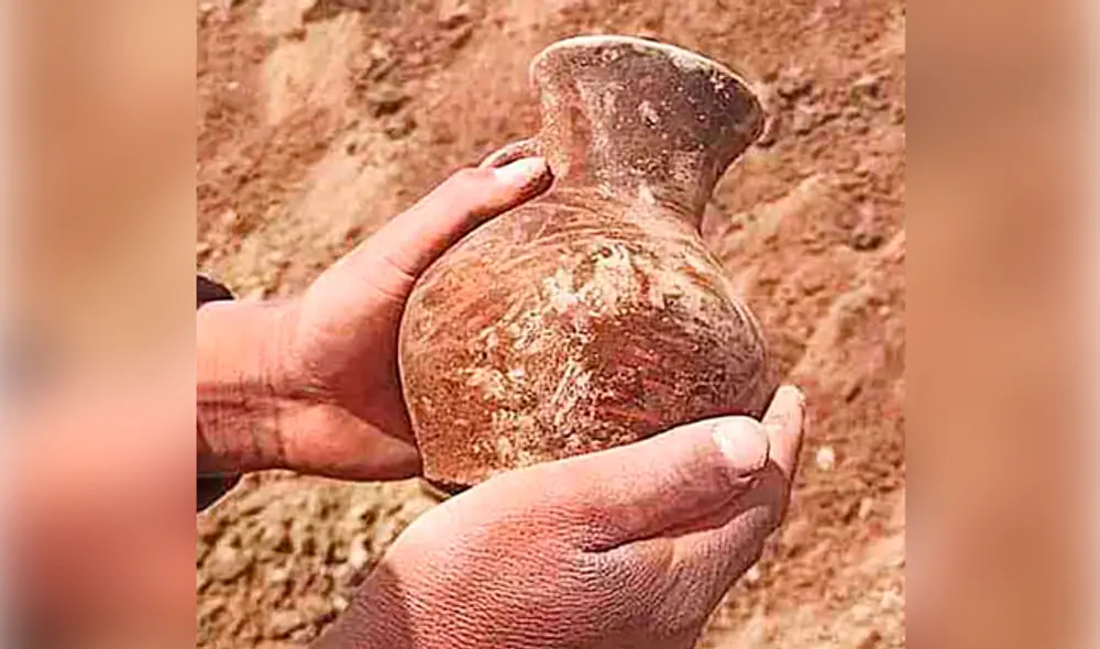 Restos. Cerámicas fueron encontradas junto a tumbas durante escabación.