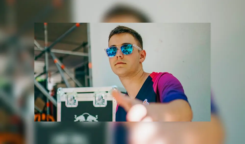 Red Bull Batalla de los Gallos Final Nacional España 2019 EN VIVO streaming vía Red Bull TV, YouTube y Facebook. Red Bull Batalla de los Gallos Final Nacional España 2019 EN VIVO streaming vía Red Bull TV, YouTube y Facebook.