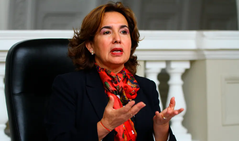 Barrios Alvarado se convierte en la primera mujer en presidir el Poder Judicial. Foto: Virgilio Grajeda / La República Barrios Alvarado se convierte en la primera mujer en presidir el Poder Judicial. Foto: Virgilio Grajeda / La República