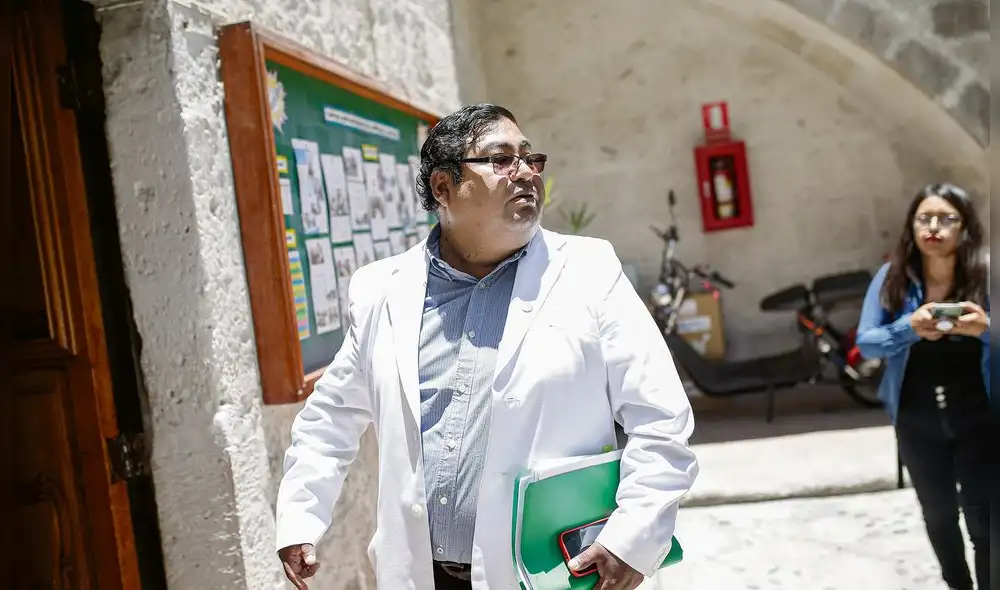 CHRISTIAN NOVA PALOMINO GERENTE DE SALUD 
