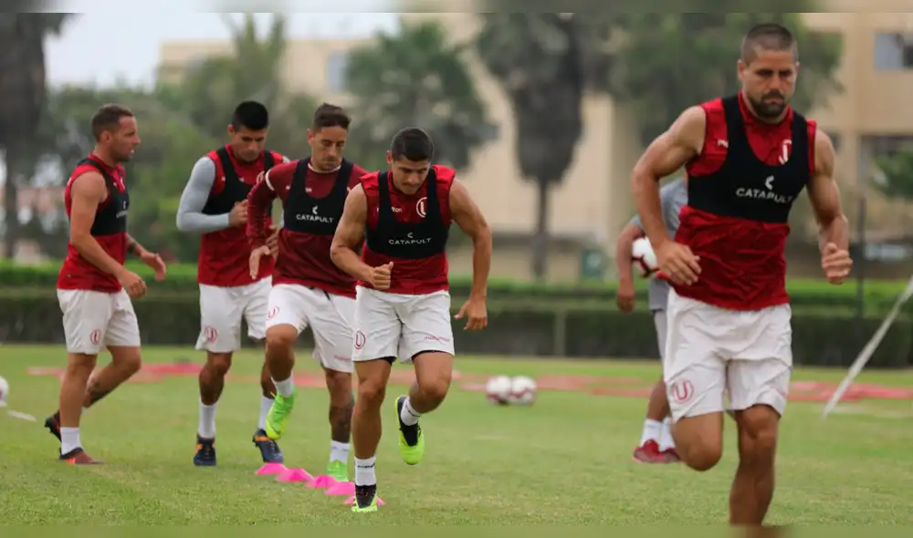 Universitario dio a conocer la lista de convocados para su minigira en Chile