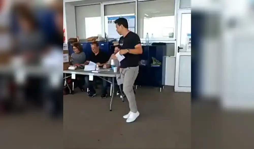 El entrenador de River Plate fue a votar y causó revuelo entre los presentes. El entrenador de River Plate fue a votar y causó revuelo entre los presentes.