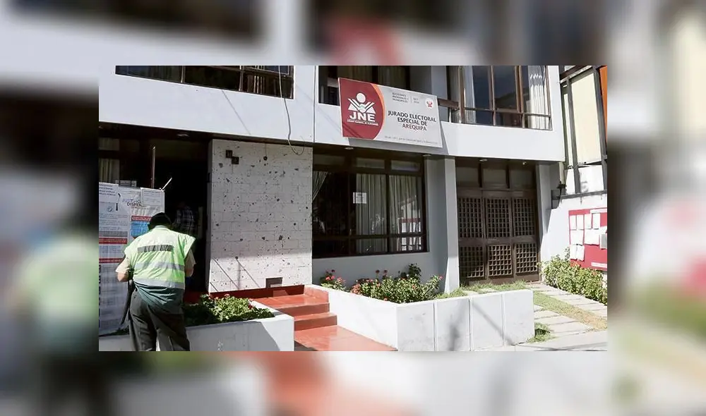 El 24% de candidatos por Arequipa no culminó sus estudios superiores El 24% de candidatos por Arequipa no culminó sus estudios superiores