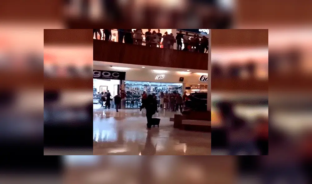 Facebook viral: Centro comercial se inunda y músicos aprovechan en tocar canción de 'Titanic' [VIDEO]