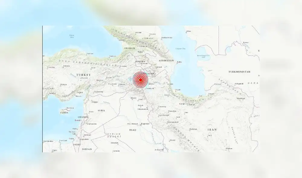 Las autoridades turcas trabajan para auxiliar a las víctimas del terremoto. Las autoridades turcas trabajan para auxiliar a las víctimas del terremoto.