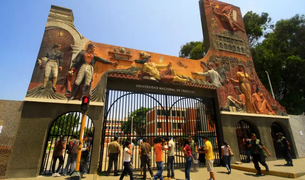 Unos 18.000 universitarios perderán clases por huelga de catedráticos. Foto: La República Unos 18.000 universitarios perderán clases por huelga de catedráticos. Foto: La República