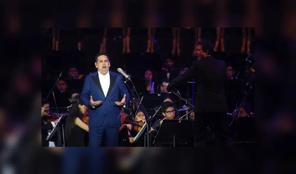 Así se desarrolla el concierto de Juan Diego Flórez en la Plaza de Armas. (Foto: Melissa Merino)