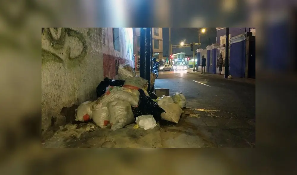 Barranco: basura y desmonte  obstruye vía peatonal