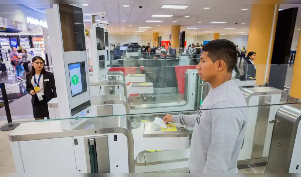 Aeropuerto Jorge Chávez tendrá doce nuevas puertas electrónicas para control migratorio
