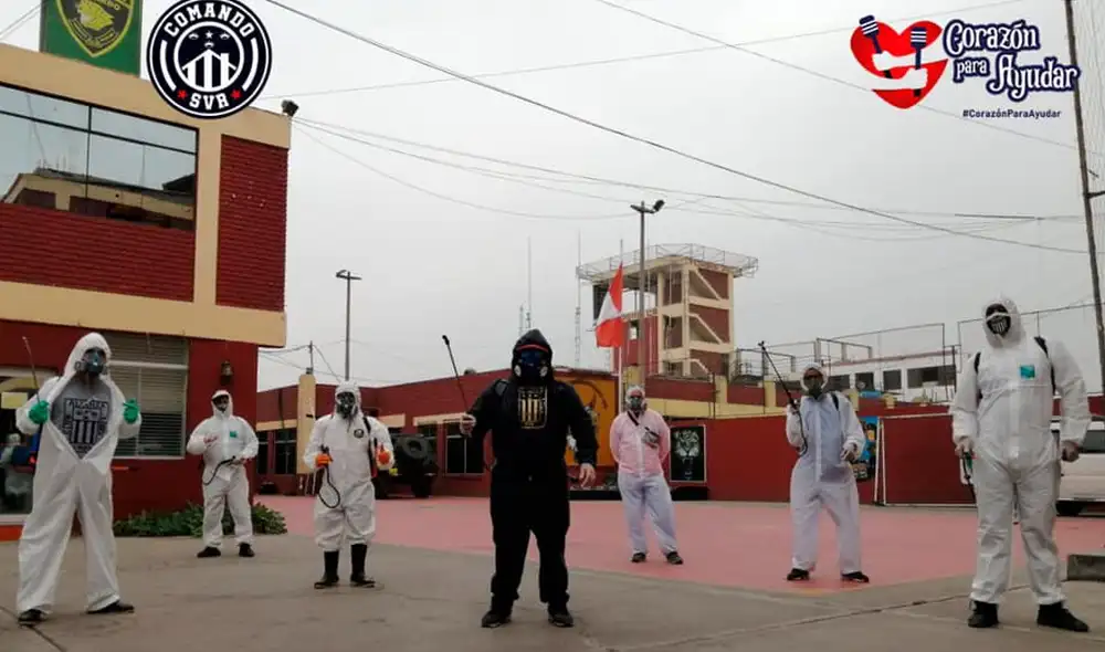 Hinchas de Alianza Lima desinfectan comisarias de La Victoria. | Foto: Comando Sur