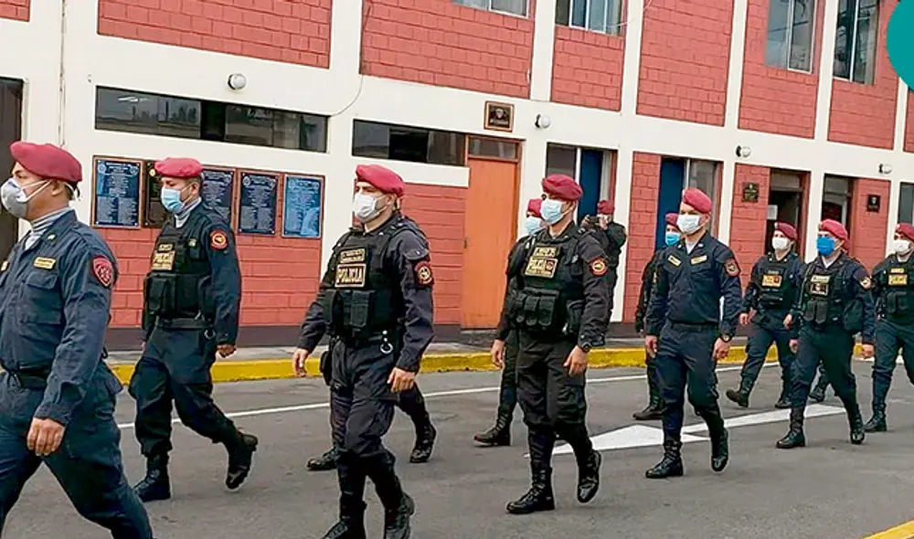 Ceremonia. Los 28 efectivos del Escuadrón de Emergencia del Callao fueron reconocidos por su valor y sacrificio. Ceremonia. Los 28 efectivos del Escuadrón de Emergencia del Callao fueron reconocidos por su valor y sacrificio.