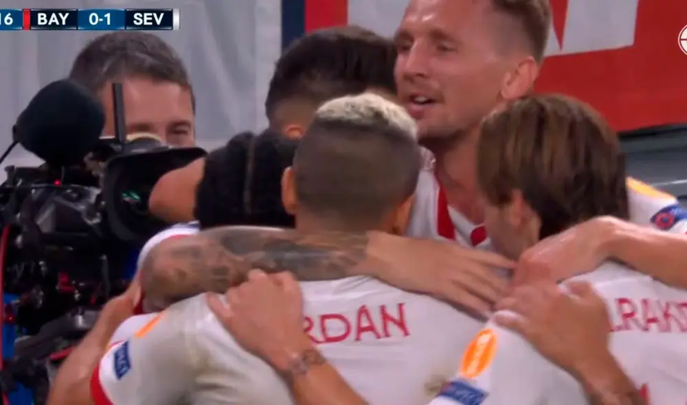 Lucas Ocampo anotó el primer gol desde los 12 pasos. Foto: Captura de Fox Sports Lucas Ocampo anotó el primer gol desde los 12 pasos. Foto: Captura de Fox Sports