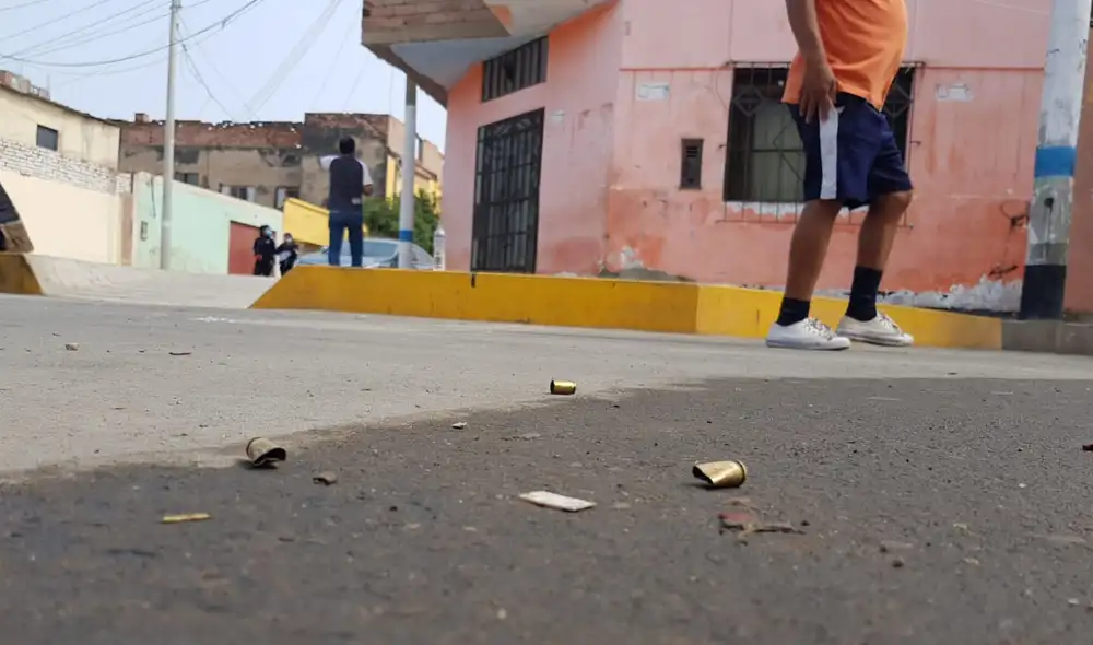 Familia pide justicia por el crimen cometido cerca a su vivienda en La Perla. Foto: Gianella Aguirre / URPI-GLR Familia pide justicia por el crimen cometido cerca a su vivienda en La Perla. Foto: Gianella Aguirre / URPI-GLR