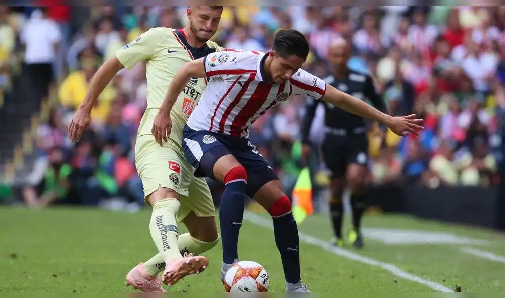 En un vibrante encuentro las Chivas y el América empataron a uno por el Clásico Nacional [RESUMEN]