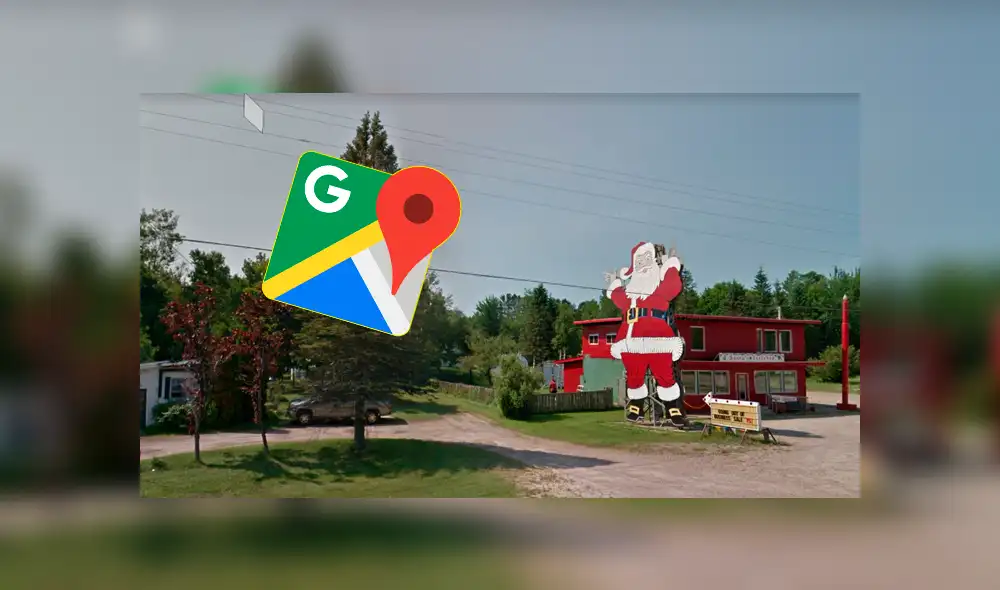 Joven estaba haciendo un recorrido virtual con Google Maps, cuando se vio atraída por un enorme Papá Noel sin imaginar el curioso mensaje que hallaría cerca de él
