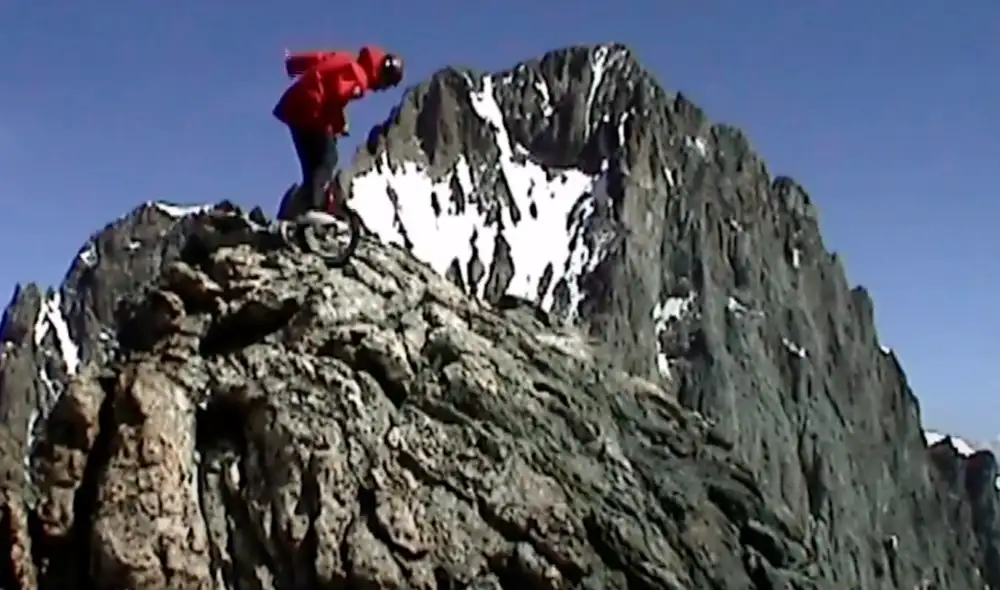 Ahora, el francés disfruta bajando por los Pirineos y los Alpes. Foto: Videlo / YouTube
