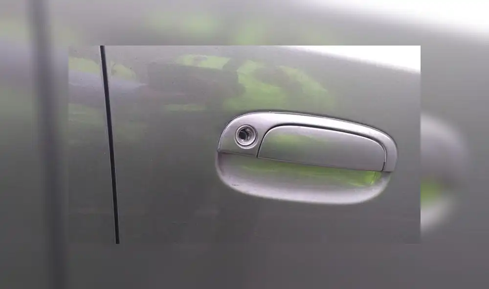 Surco: cae ladrón de autopartes en el preciso instante que desmantelaba vehículo [VIDEO]