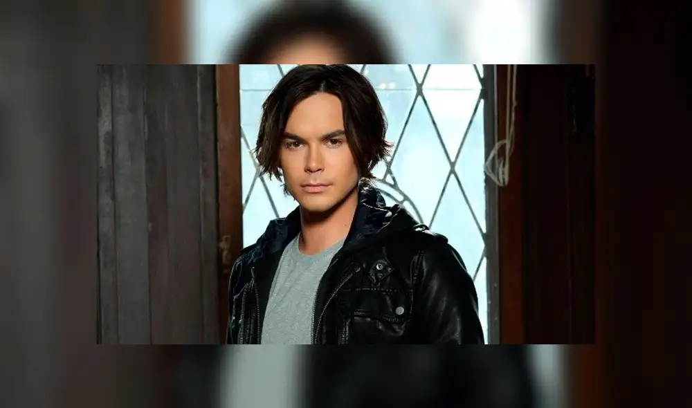 Famoso actor de Pretty Little Liars reveló que es bisexual