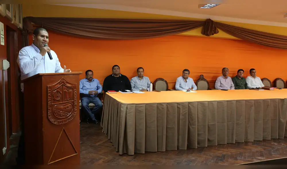 I.E. Salaverry de Sullana.