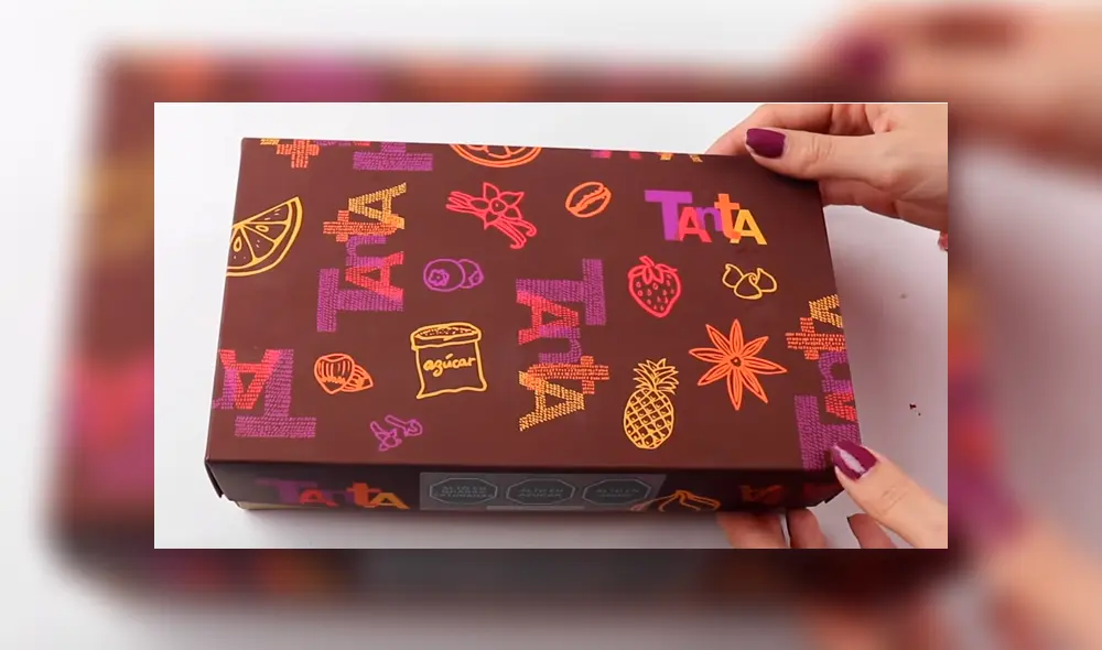 Desliza para ver cómo luce el turrón más caro del Perú que sorprendió a todos en YouTube. Foto: Captura. Desliza para ver cómo luce el turrón más caro del Perú que sorprendió a todos en YouTube. Foto: Captura.