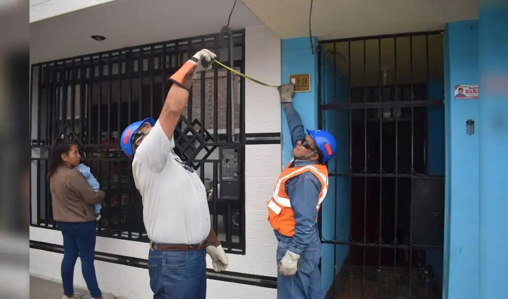 Riesgos eléctricos incrementan debido a que no se respetan distancias mínimas de seguridad