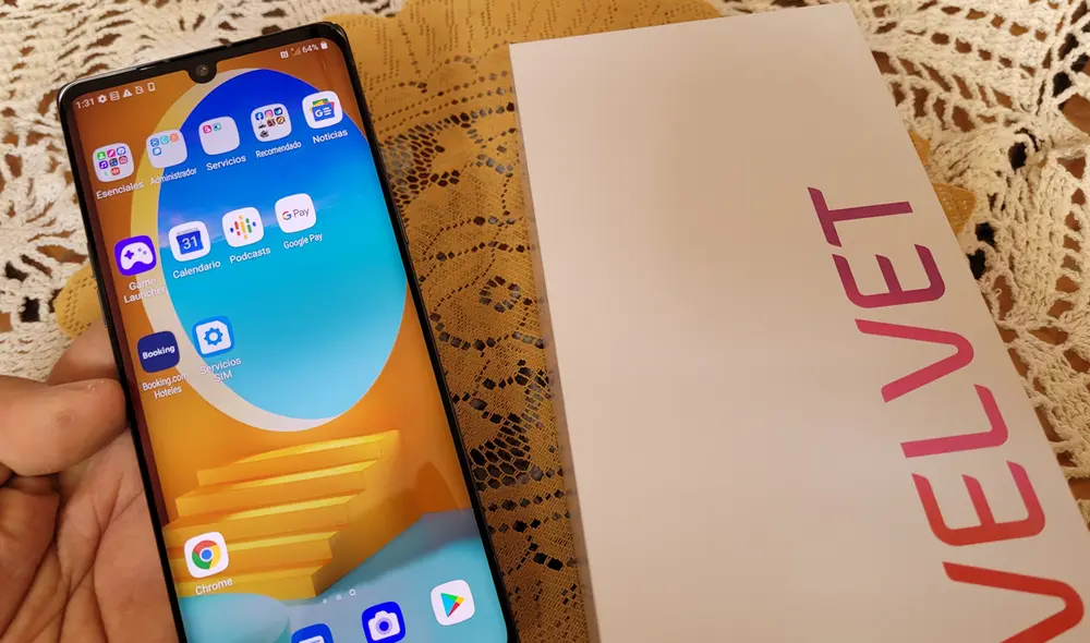 LG Velvet está disponible en color Aurora Gray. Foto: Juan José López / La República