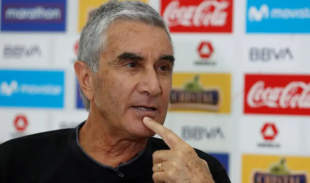 El 'Ciego' ganó varios campeonatos el fútbol peruano como jugador y entrenador. Foto: EFE.