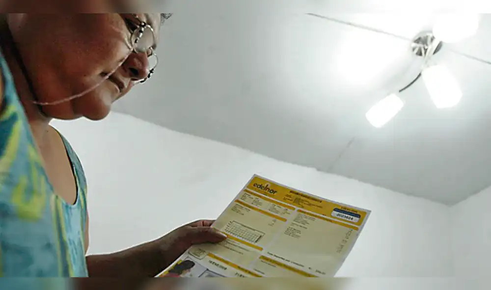 Desde ayer las tarifas eléctricas domiciliarias subieron S/ 0,44 Desde ayer las tarifas eléctricas domiciliarias subieron S/ 0,44