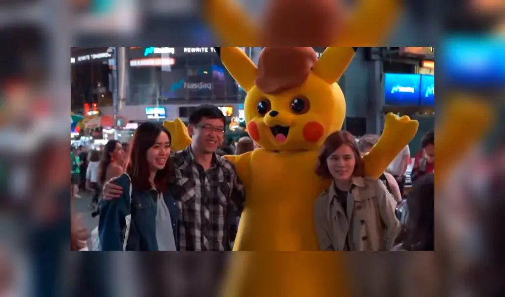 En YouTube, un joven sorprendió a su pareja al vestirse de Pikachu para pedirle matrimonio.