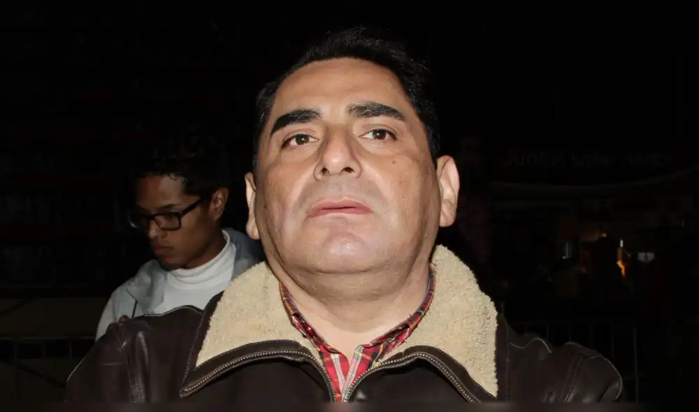 Carlos Álvarez explota contra alcalde de Lima por condecorar a torero