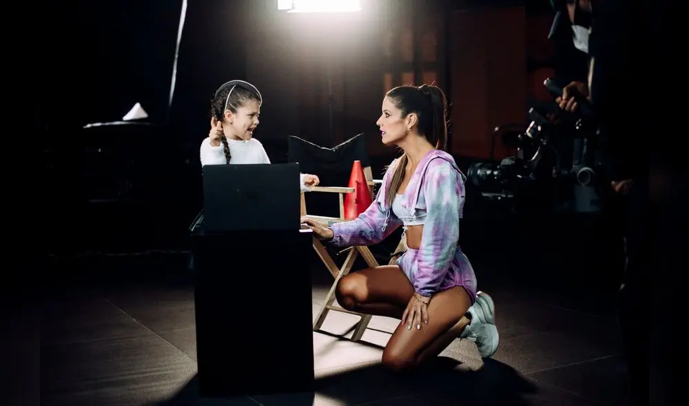 María Pía y su hija Catalina como coprotagonista de su videoclip Like. María Pía y su hija Catalina como coprotagonista de su videoclip Like.