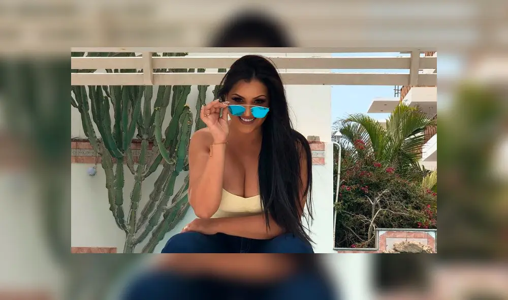 Michelle Soifer muestra más de la cuenta con diminuto short [VIDEO]