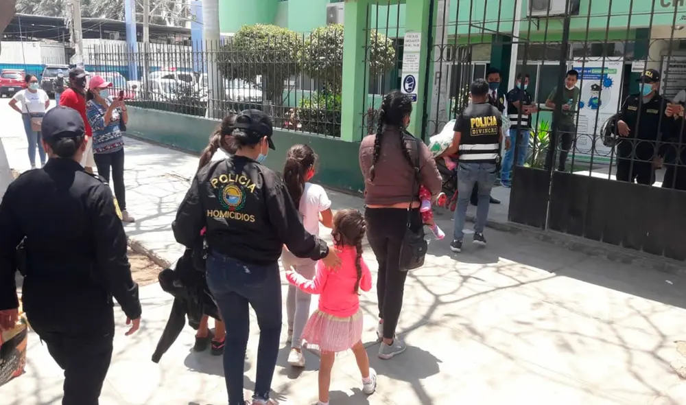 Menores y adultos fueron llevados a la Divincri de Chiclayo para las investigaciones. Foto: Policía Nacional