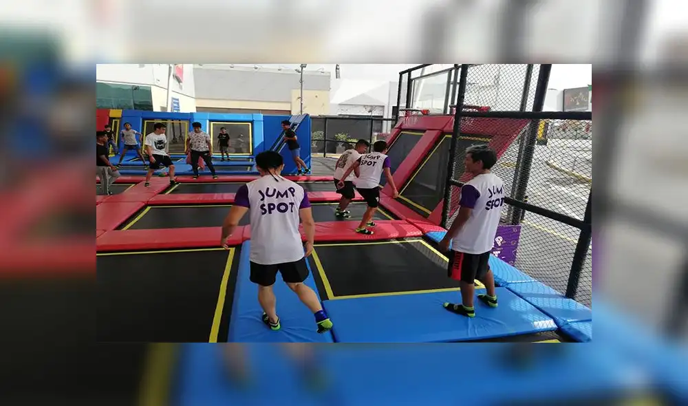 Inauguran el primer parque de trampolines en el Perú