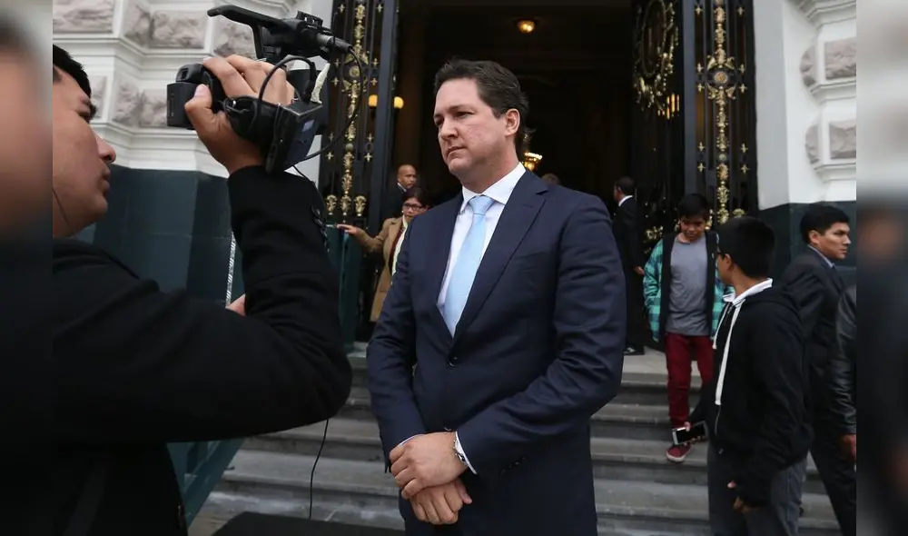 Daniel Salaverry se encuentra siendo investigado por la Comisión de Ética del Congreso.
