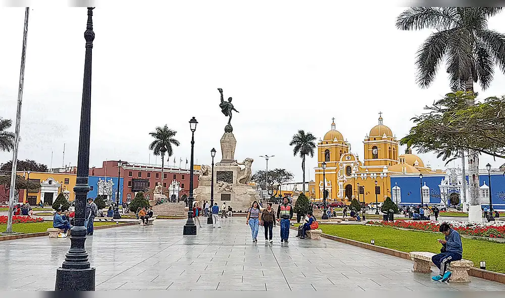 Procuraduría denuncia a ocho exfuncionarios y a Aresa por sobrevaloración Procuraduría denuncia a ocho exfuncionarios y a Aresa por sobrevaloración