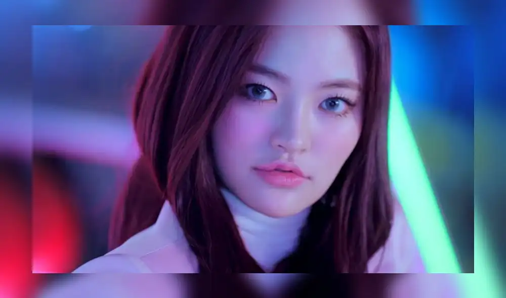 Somyi de DIA apareció llorando en su última transmisión de Instagram.