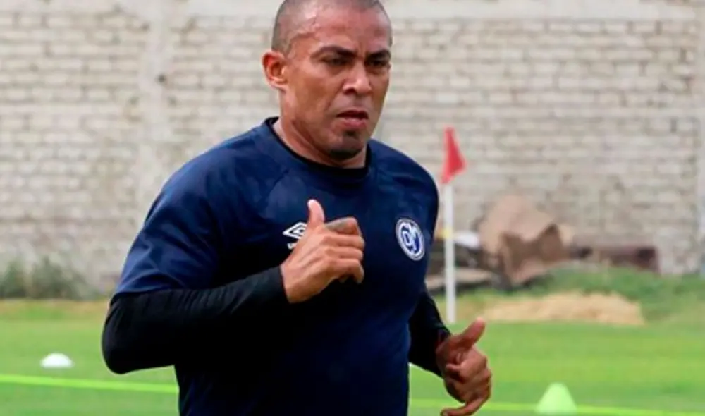 Arévalo Ríos se encuentra en el club Correcaminos de México.