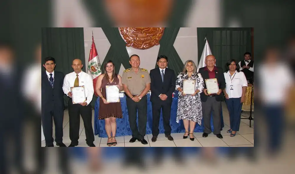 Extranjeros se nacionalizan Extranjeros se nacionalizan