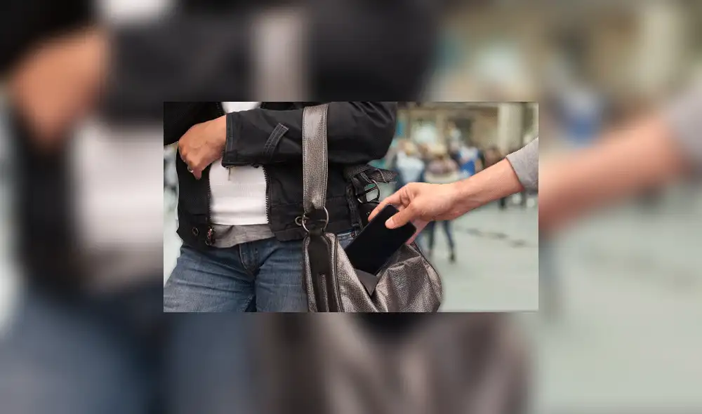 En Facebook, roban celular y lo entregan a la policía al hallar mensaje aterrador En Facebook, roban celular y lo entregan a la policía al hallar mensaje aterrador