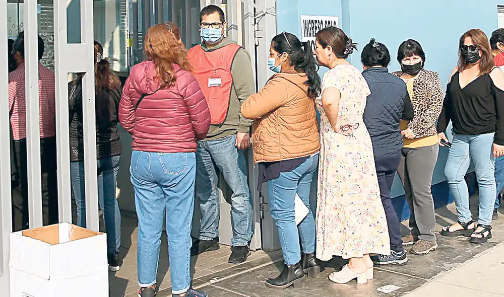Concurso. Maestros rindieron examen el viernes y el domingo.